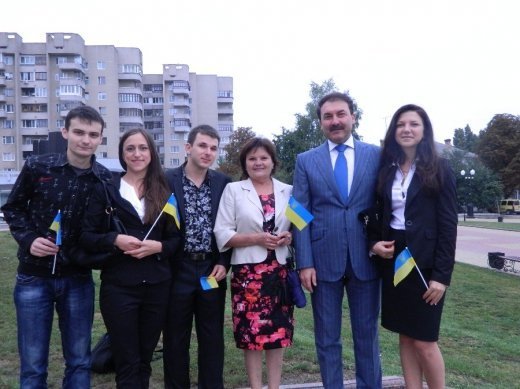 Партія регіонів приєдналась до урочистостей з нагоди підняття Державного Прапора України